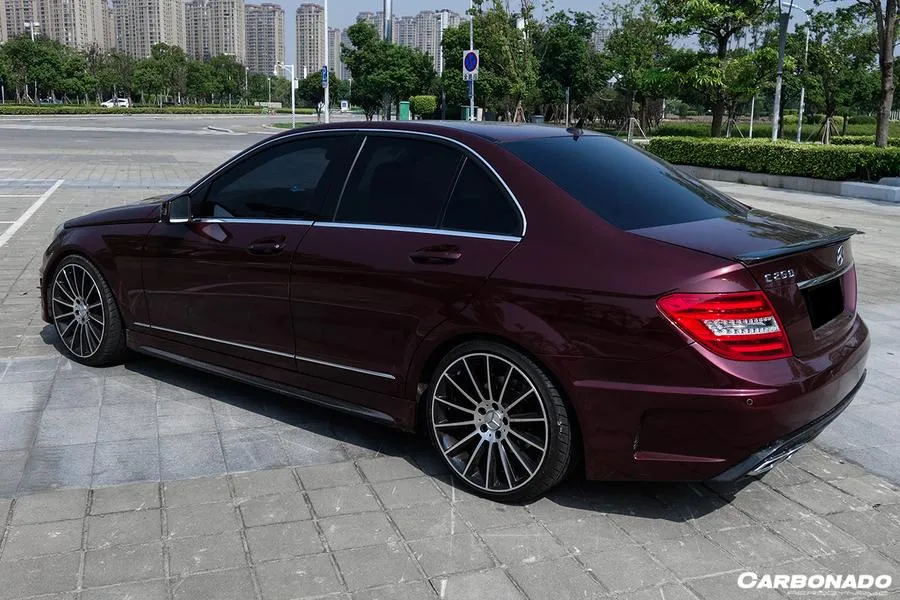 Carbonado 2008-2014 Mercedes-Benz C-Class W204 Sedan P Style Side Skirts