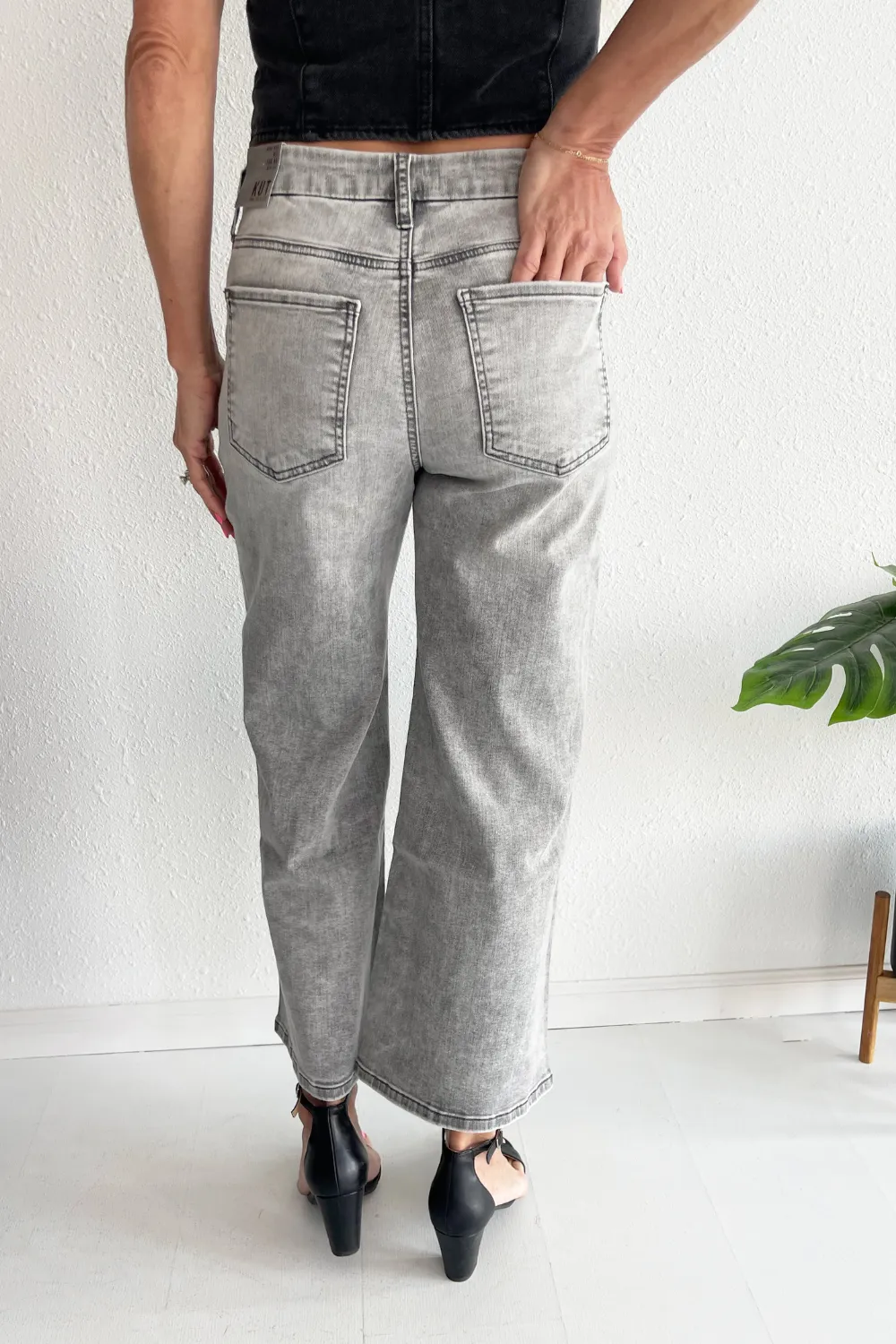 Meg High Rise Fab Ab Wide Leg Back Forward Clean Hem