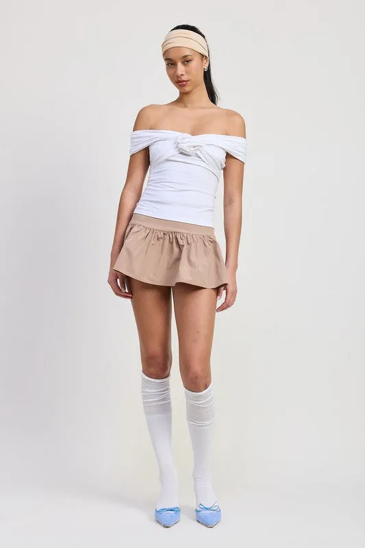 OFF SHOULDER ROSETTE TOP