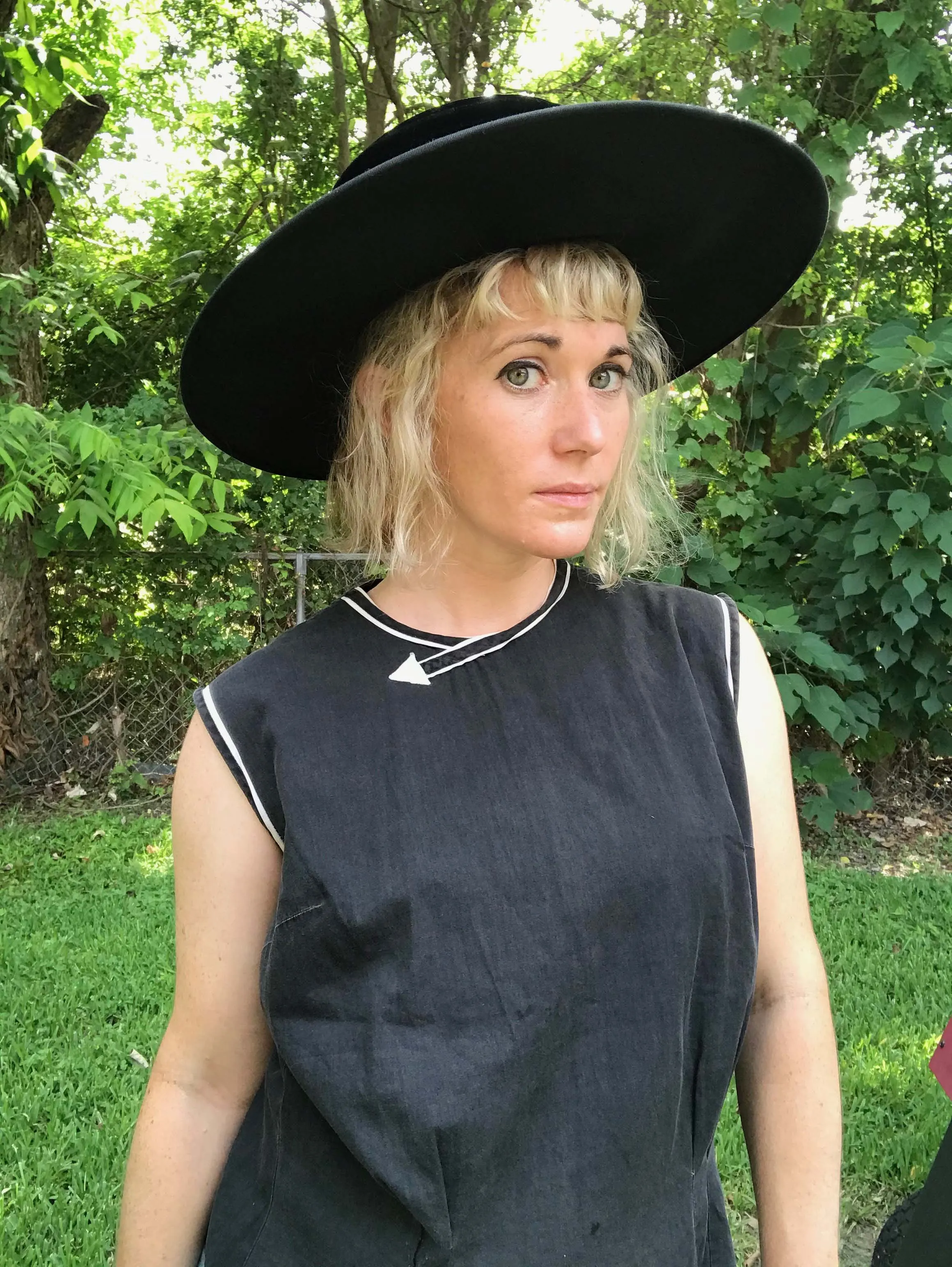 Vintage 40s 50s | Black Pintuck Cotton Button Back Sleeveless Blouse Top | M/L