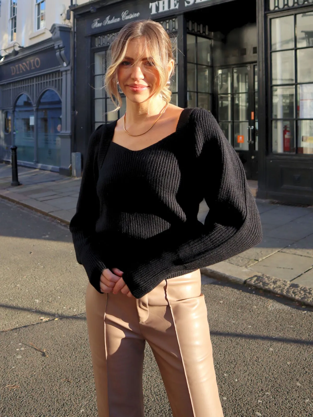 Viola Sweetheart Shrug Look Jumper / Black